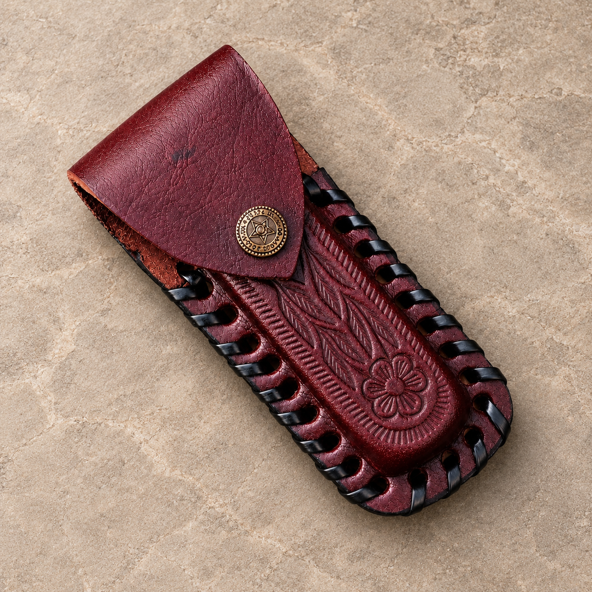Stag Ridge Horizontal Leather Sheath – Hand-Engraved Fixed Blade Belt Cover