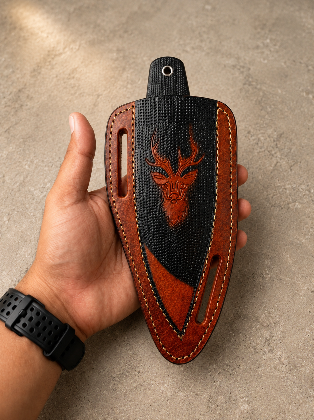 Stag Ridge Horizontal Leather Sheath – Hand-Engraved Fixed Blade Belt Cover